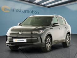 Grau Neu 2025 VW Tiguan SUV | 51.799 €