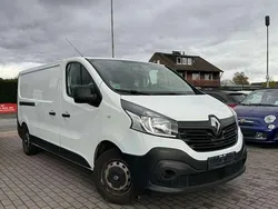 Weiß Gebraucht 2017 Renault Trafic Komfort Van | 7.850 € (Fairer Preis)