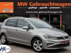 Silber Gebraucht 2018 VW Golf Sportsvan Highline Van / Kleinbus | 18.390 € (Fairer Preis)