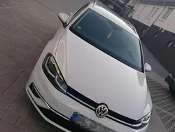 Weiß Gebraucht 2020 VW Golf VII Highline Kombi | 14.500 € (Superpreis)
