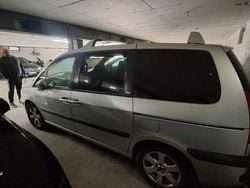 Silber Gebraucht 2007 Peugeot 807 Family Van / Kleinbus | 1.299 € (Fairer Preis)