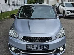 Grau Gebraucht 2016 Mitsubishi Space Star Diamant Edition Kleinwagen | 6.900 € (Guter Preis)