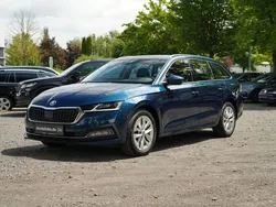 Lavablau metallic Gebraucht 2021 Skoda Octavia Style Kombi | 24.889 € (Teuer)