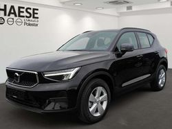 Schwarz (onyx black metallic) Neu 2025 Volvo XC40 SUV | 37.350 € (Superpreis)
