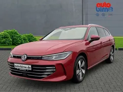 Chilirot metallic Gebraucht 2024 VW Passat Elegance Kombi | 48.880 €