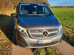 Grau Gebraucht 2016 Mercedes V220 Edition Van / Kleinbus | 29.711 € (Fairer Preis)