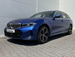 M portimao blau metallic Gebraucht 2024 BMW 330e Efficient Dynamics Kombi | 42.749 € (Guter Preis)