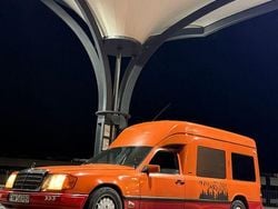 Orange Gebraucht 1988 Mercedes E250 Limousine | 9.500 €
