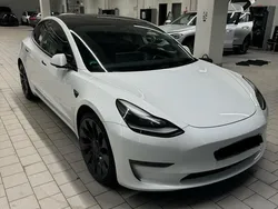 Weiß Gebraucht 2021 Tesla Model 3 Performance Limousine | 29.900 € (Fairer Preis)