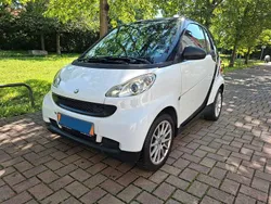 Weiß Gebraucht 2010 Smart ForTwo Coupé Passion Coupé | 2.550 € (Guter Preis)