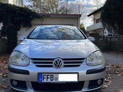 Silber Gebraucht 2004 VW Golf IV Trendline Limousine | 2.300 € (Fairer Preis)