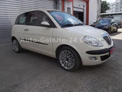 Weiß Gebraucht 2006 Lancia Ypsilon Kleinwagen | 2.990 € (Etwas zu teuer)
