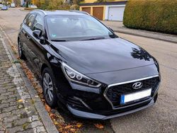 Schwarz Gebraucht 2020 Hyundai i30 Premium Kombi | 14.400 € (Superpreis)
