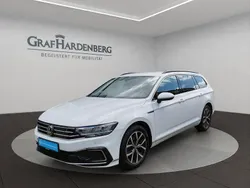 Weiß Gebraucht 2021 VW Passat GTE Kombi | 21.310 € (Fairer Preis)