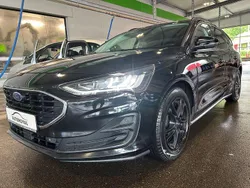 Schwarz Gebraucht 2022 Ford Focus Cool & Connect Limousine | 12.700 € (Fairer Preis)