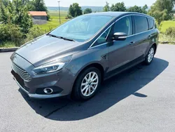 Grau Gebraucht 2015 Ford S-MAX S Van / Kleinbus | 14.900 € (Fairer Preis)