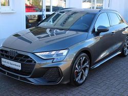Grau Gebraucht 2024 Audi A3 Sportback S-Line Kleinwagen | 39.990 € (Fairer Preis)
