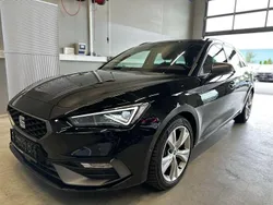 Midnight black Gebraucht 2025 Seat Leon ST FR Kombi | 27.500 € (Guter Preis)