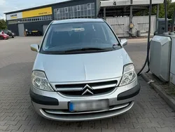 Silber Gebraucht 2006 Citroën C8 Van / Kleinbus | 2.000 €
