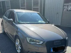 Grau Gebraucht 2012 Audi A3 Ambition Kleinwagen | 8.300 € (Etwas zu teuer)