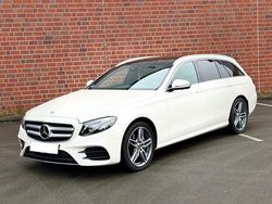 Weiß Gebraucht 2018 Mercedes E220 AMG line Kombi | 29.000 € (Fairer Preis)