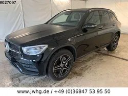 Schwarz Gebraucht 2021 Mercedes GLC300e AMG line SUV | 33.950 € (Fairer Preis)