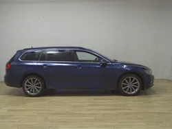 Blau Gebraucht 2021 VW Passat Business Kombi | 18.980 € (Guter Preis)
