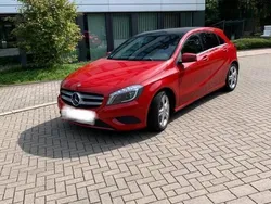 Rot Gebraucht 2013 Mercedes A180 Limousine | 13.950 € (Fairer Preis)