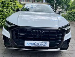 Gletscherweiß Gebraucht 2022 Audi Q8 S-Line SUV | 74.900 € (Etwas zu teuer)
