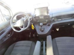 Weiß Gebraucht 2022 Opel Combo Life Edition Van / Kleinbus | 17.999 € (Guter Preis)