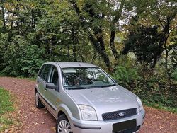 Silber Gebraucht 2005 Ford Fusion Kombi | 2.500 € (Fairer Preis)