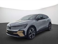 Grau Gebraucht 2022 Renault Mégane SUV | 26.380 € (Guter Preis)