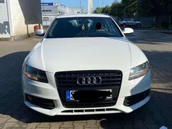 Weiß Gebraucht 2011 Audi A4 Attraction Kombi | 5.400 € (Fairer Preis)
