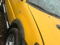 Gelb Gebraucht 2001 Nissan Terrano SUV | 3.750 €