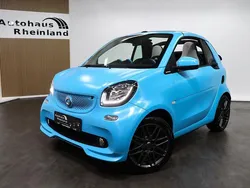 Blau Gebraucht 2016 Smart ForTwo Cabrio Brabus Cabrio | 14.950 € (Etwas zu teuer)