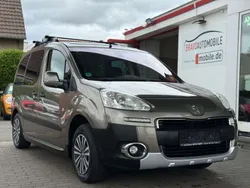 Lack nocciola/metalliclackier Gebraucht 2014 Peugeot Partner Outdoor Van / Kleinbus | 7.999 € (Fairer Preis)