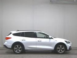 Weiß Gebraucht 2020 Ford Focus Active Kombi | 14.480 € (Guter Preis)