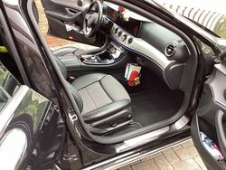 Schwarz Gebraucht 2016 Mercedes E220 Avantgarde Limousine | 23.700 € (Fairer Preis)