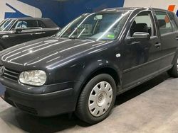 Schwarz Gebraucht 2003 VW Golf Limousine | 3.499 € (Etwas zu teuer)