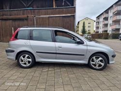 Aluminiumgrau/metallic Gebraucht 2003 Peugeot 206 Tendance Kombi | 1.899 € (Fairer Preis)