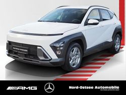 Atlas white / sol Gebraucht 2025 Hyundai Kona Trend SUV | 23.490 € (Fairer Preis)