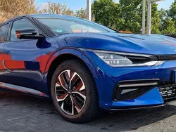 Blau Gebraucht 2024 Kia EV6 2 SUV | 41.800 €