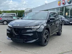 Schwarz Neu 2025 Alfa Romeo Junior SUV | 34.990 € (Etwas zu teuer)