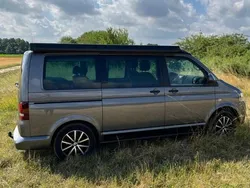 Grau Gebraucht 2014 VW T5 Edition Van | 39.000 €