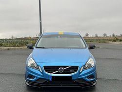 Blau Gebraucht 2011 Volvo S60 R-Design Limousine | 9.500 €
