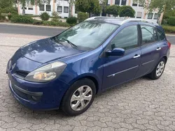 Blau Gebraucht 2009 Renault Clio II Dynamique Limousine | 950 € (Superpreis)