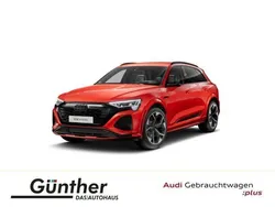 Rot Gebraucht 2023 Audi SQ8 e-tron Ambiente SUV | 72.600 € (Fairer Preis)