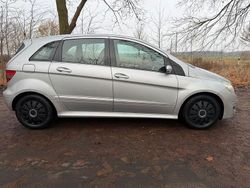 Silber Gebraucht 2005 Mercedes B170 Van / Kleinbus | 1.999 € (Guter Preis)