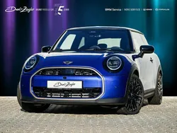 Blazing blue Gebraucht 2025 Mini Cooper Favoured Kleinwagen | 32.490 € (Fairer Preis)