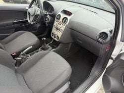 Weiß Gebraucht 2010 Opel Corsa Selection Kleinwagen | 1.899 € (Guter Preis)